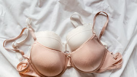 Бюстгальтеры.