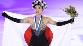 Сакомото продолжает доминировать, а француз Аймо восхищается Валиевой. Чем запомнится этап «Гран-при» в Финляндии?