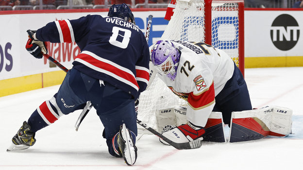 Александр Овечкин и Сергей Бобровский. Александр Овечкин и Сергей Бобровский