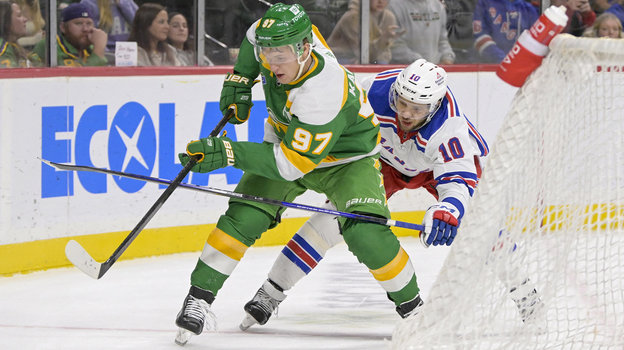 Кирилл Капризов и Артемий Панарин. Хоккеисты Кирилл Капризов и Артемий Панарин