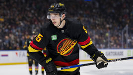 «Хочу, чтобы Овечкин обогнал Гретцки. Но только не в мою смену!» Илья Михеев — о карьере в НХЛ