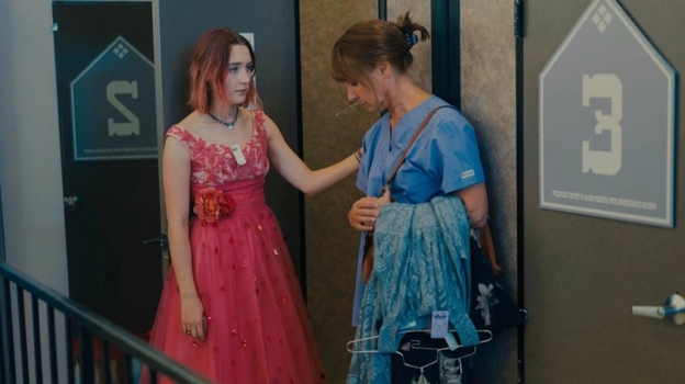 Кадр из фильма «Леди Берд», реж. Грета Гервиг/ A24 и UIP Duna