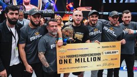 Магомедкеримов забрал миллион долларов в «Гран-при PFL»! Еще двое россиян болезненно проиграли в финале