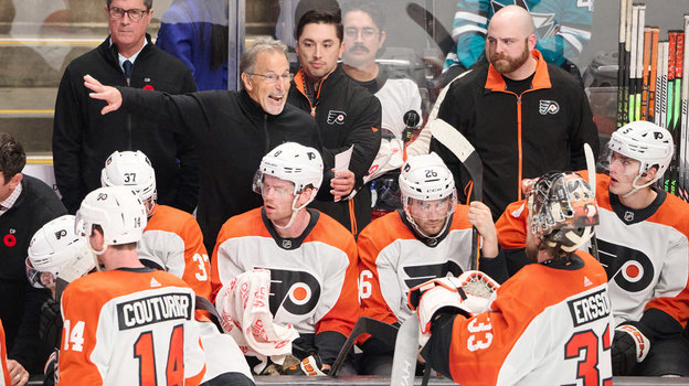 Джон Торторелла с игроками «Филадельфии». Джон Торторелла с игроками «Филадельфии»