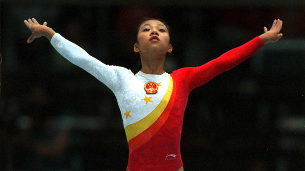 Дун Фансяо. Гимнастка Дун Фансяо