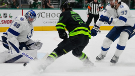 Василевский показал характер: ему забили шесть голов, но он отказался покидать ворота!