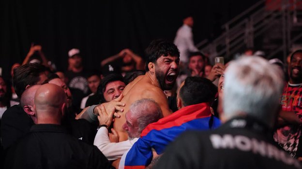 Арман Царукян после победы.