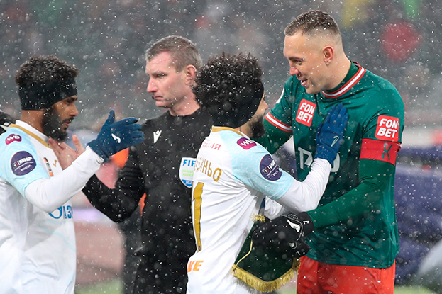 Клаудиньо и Артем Дзюба перед матчем «Локомотив» — «Зенит».