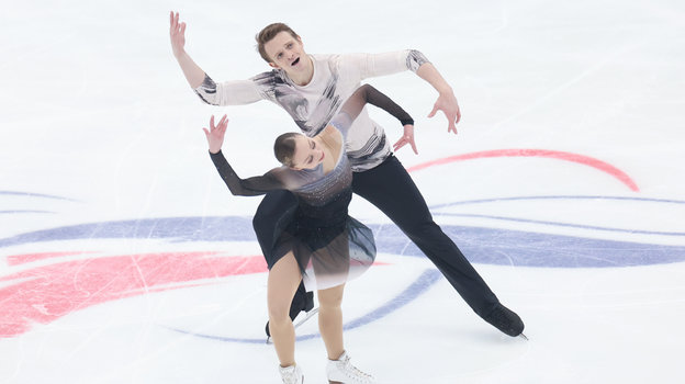 Александра Бойкова и Дмитрий Козловский. Спортивная пара фигуристов Александра Бойкова и Дмитрий Козловский.