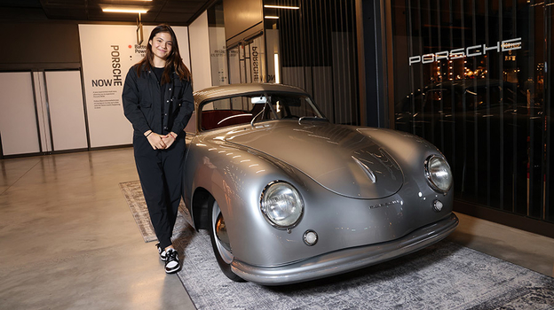 Эмма Радукану — амбассадор Porsche.