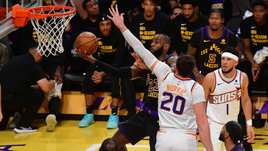 Суперзвезды НБА в восторге от нового внутрисезонного турнира. Хотя на кону только деньги