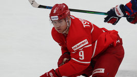 Курьез сезона в КХЛ: нападающий «Спартака» оказался один перед пустыми воротами и не стал забивать!