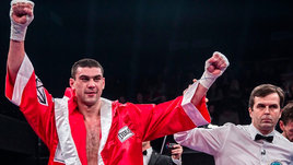 Тищенко и Батыргазиев сразятся за пояса, Гаджимагомедов вернулся в профи. Главное о боксерском вечере в Дубае