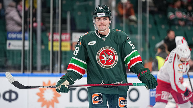 Митчелл Миллер. Хоккеист «Ак Барса» Митчелл Миллер.