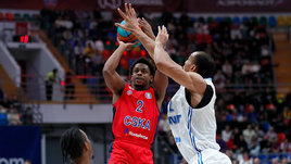 ЦСКА вновь обыгрывает «Зенит» и повторяет рекорд лиги