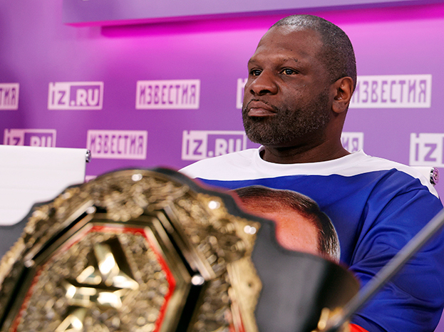 Кевин Джонсон.