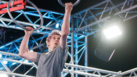 Новый чемпион и массовый заплыв. Что показали в десятом выпуске «Суперниндзя»