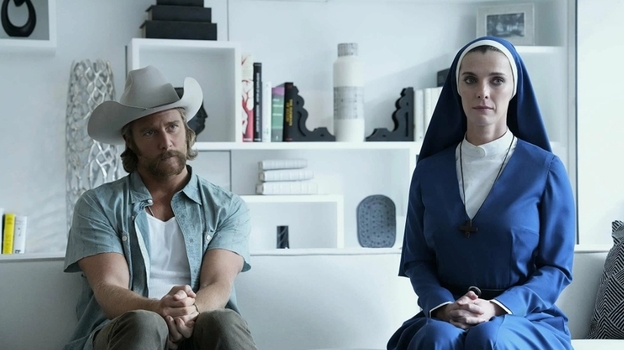 Кадр из сериала «Миссис Дэвис»