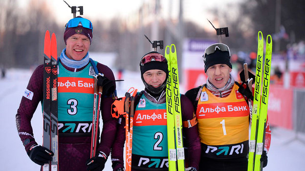 Призеры гонки преследования Кирилл Бажин, Даниил Серохвостов и Эдуард Латыпов (слева направо).