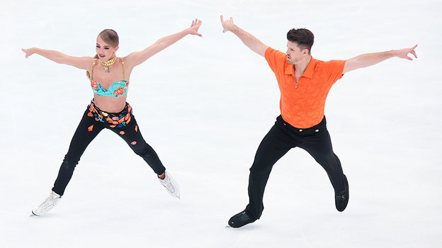 Александра Степанова и Иван Букин. Фигуристы Александра Степанова и Иван Букин.