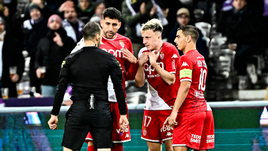 «Идиотский поступок. Его дисквалификации утомили». Во Франции возмущены глупым удалением Головина