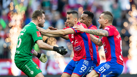 «Золотой мяч» Месси, погоня Овечкина за Гретцки и требл «Манчестер Сити». 10 главных событий года в спорте