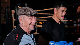 «В России есть тренеры, которые даже боксом не занимались, а считаются успешными. Лапшу на уши вешать умеют». Машьянов — наставник Бивола