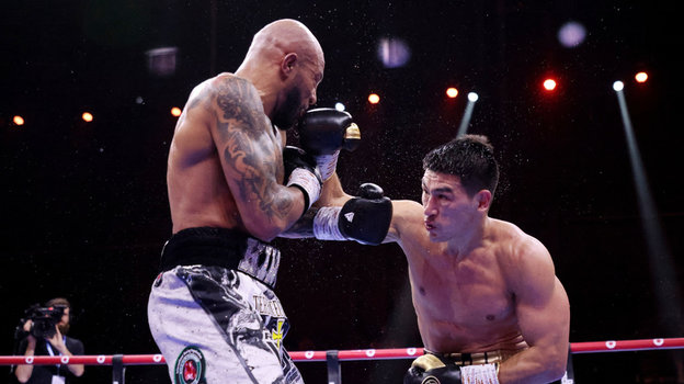 Бивол победил Артура и защитил титул чемпиона WBA.