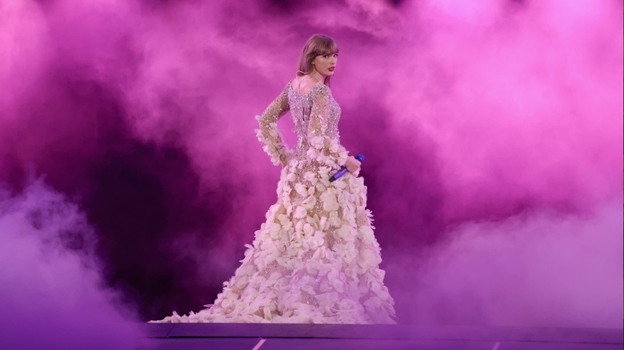 Кадр из фильма «Тейлор Свифт: The Eras Tour"/