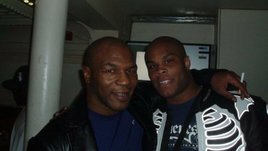 «Мне каждую неделю пишут, что я подонок». Самый грязный боец в истории ММА — он кусался, тыкал в глаза, а как-то даже нокаутировал рефери