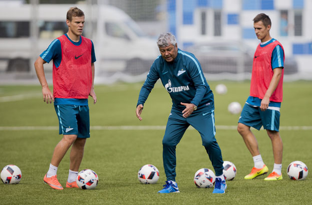 Александр Кокорин и Мирча Луческу.