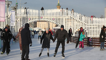 Каток на ВДНХ.