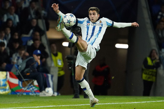 Арсен Захарян. Футболист Арсен Захарян