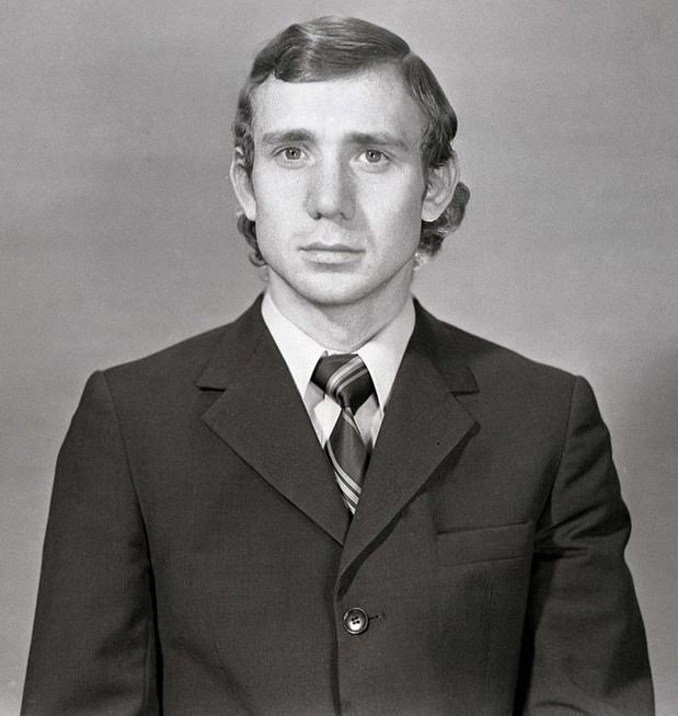 Футболист и тренер Олег Романцев.