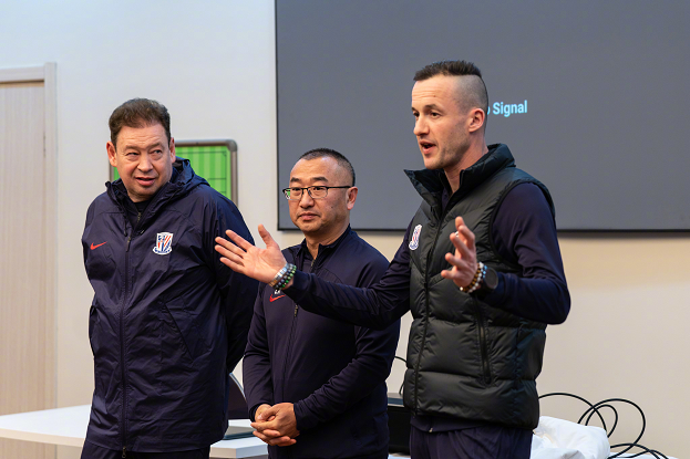 Леонид Слуцкий (слева) и Олег Яровинский (справа).