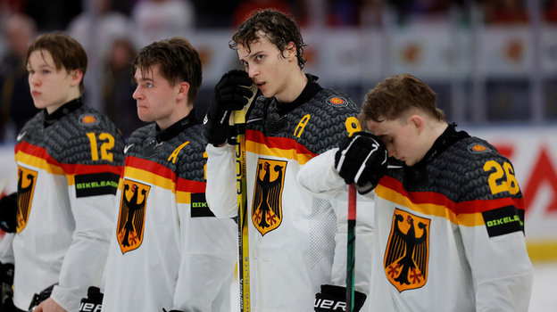 Хоккеисты сборной Германии.