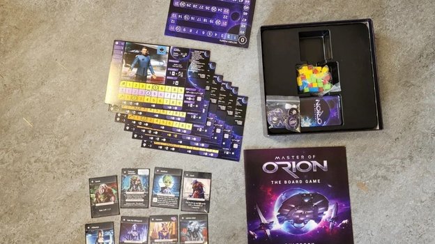 Настольная игра по Master of Orion.