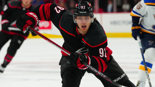 Василий Пономарев. Хоккеист Василий Пономарев