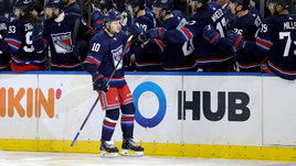 Панарин побил рекорд канадской легенды. Его «Рейнджерс» обыграли «Вашингтон» без Овечкина