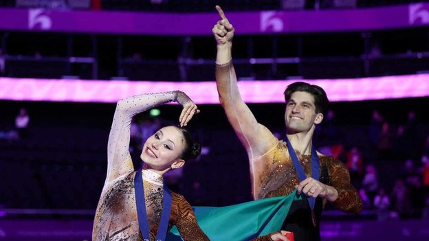 Лукреция Беккари и Маттео Гуаризе. Фигуристы Лукреция Беккари и Маттео Гуаризе