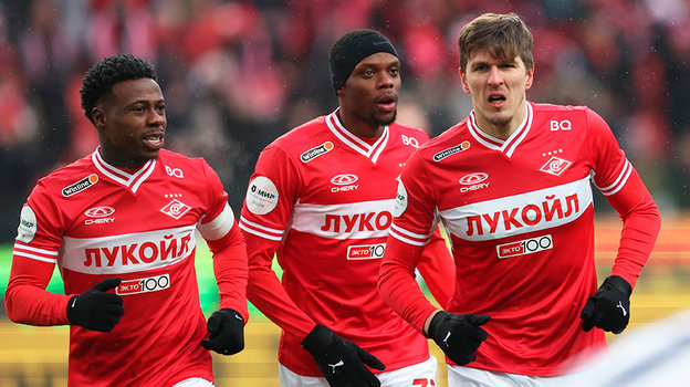 Квинси Промес, Кристофер Мартинс и Александр Соболев.