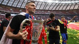 Футболист Виллиан Роша празднует победу в Кубке России