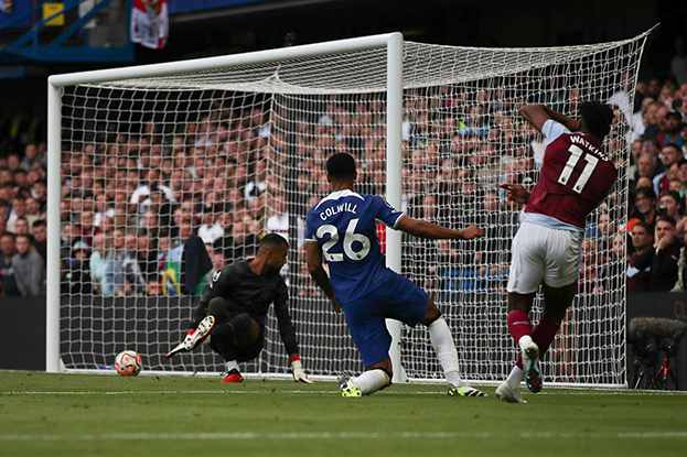 Олли Уоткинс.