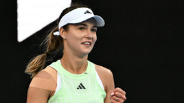 «Калинка» на трибунах и невероятное спокойствие на корте. Калинская уже в четвертьфинале Australian Open