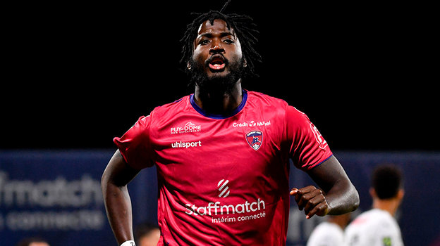 Шамар Николсон.