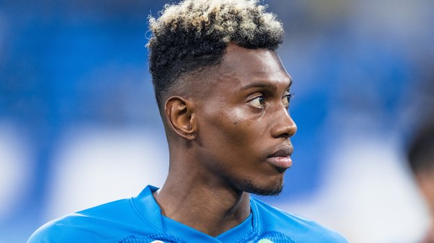 Матео Кассьерра.