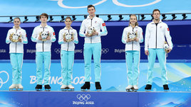 Камила Валиева, Марк Кондратюк, Анастасия Мишина, Александр Галлямов, Виктория Синицина и Никита Кацалапов.