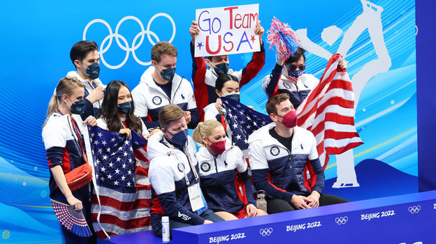 Фигуристы сборной США в командном турнире на Олимпийских играх в Пекине. Фигуристы сборной США в командном турнире на Олимпийских играх в Пекине