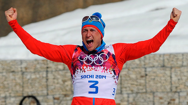 Александр Легков празднует победу. Александр Легков празднует победу.