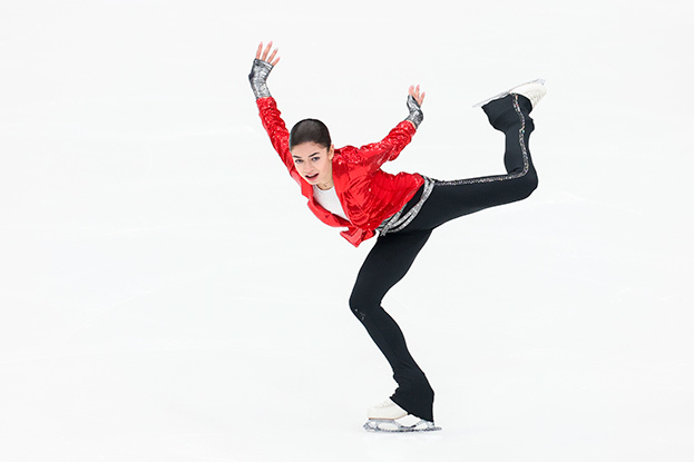 Аделия Петросян. Фишуристка Аделия Петросян.